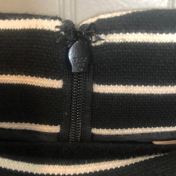 Banana Republic Fit & Flare Dress with Pockets! - Picture 7 of 7